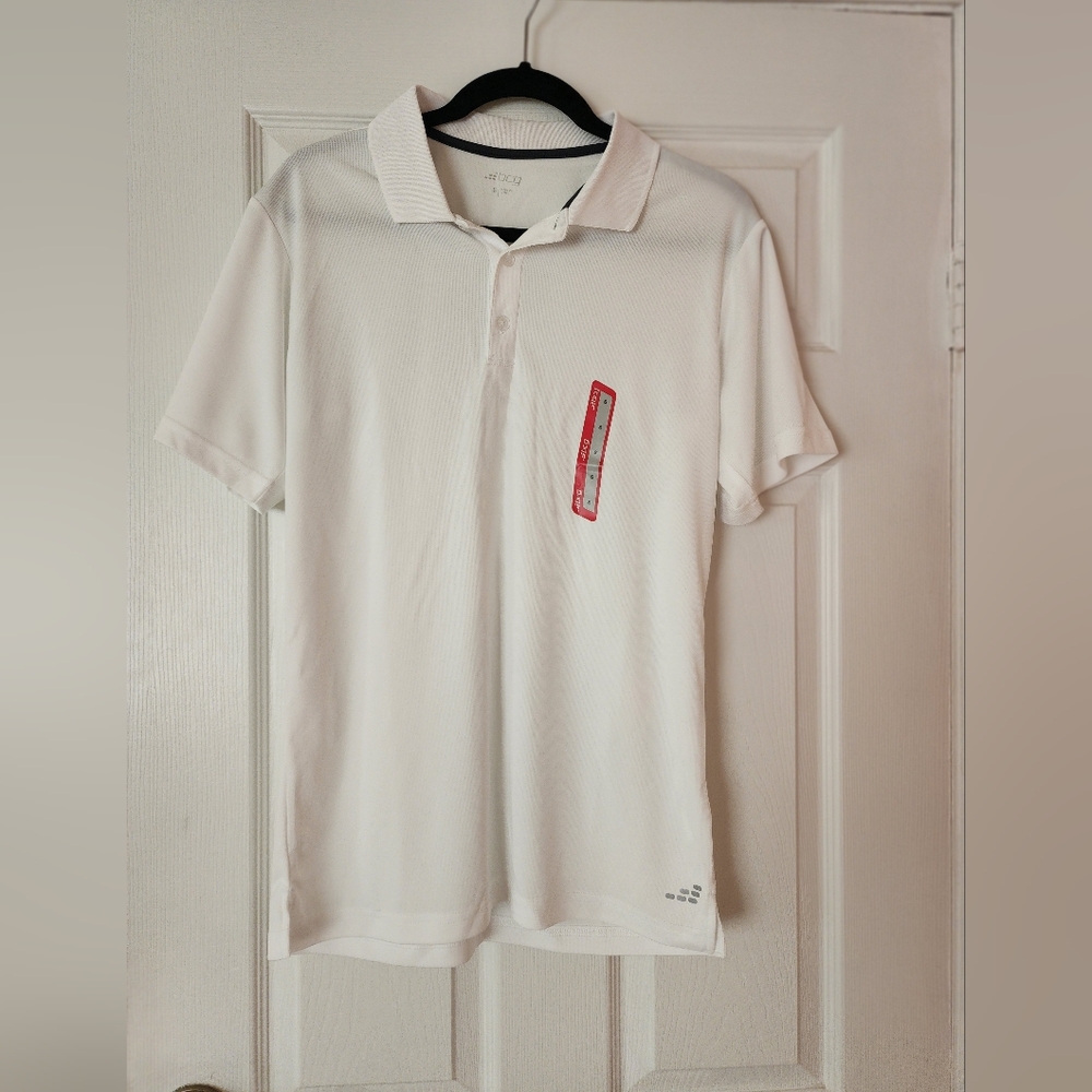 NWT Men tee shirt short sleeves